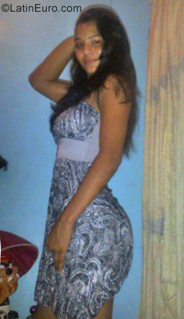 Date this exotic Venezuela girl Yuli from Puerto Cabello VE1525