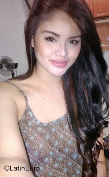 Date this hot Philippines girl Niel from Valencia PH1002