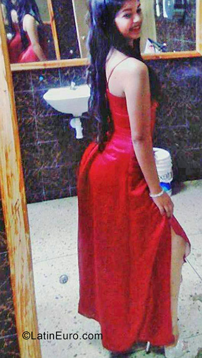 Date this athletic Venezuela girl Mariangel from Valera VE1548