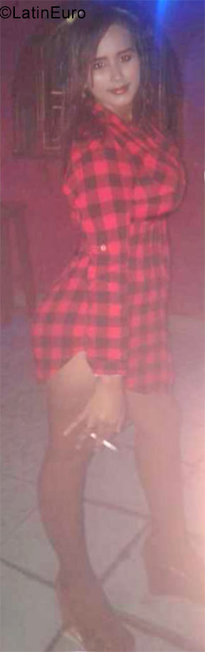 Date this nice looking Venezuela girl Emily from Barinas VE1556