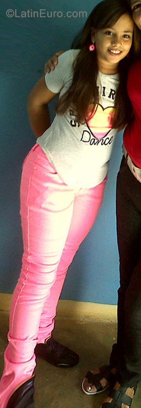 Date this passionate Venezuela girl Lilian from Puerto Cumarebo VE1559