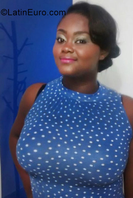 Date this good-looking Colombia girl Keisy from Barranquilla CO27087