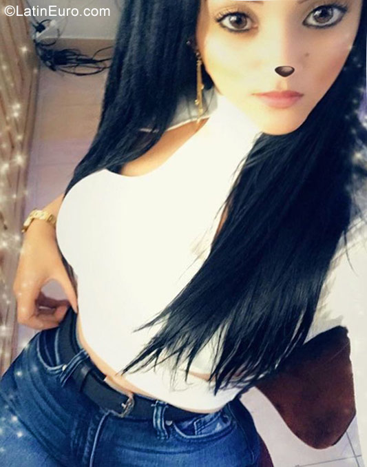 Date this passionate Dominican Republic girl Jenn from Santo Domingo DO32250