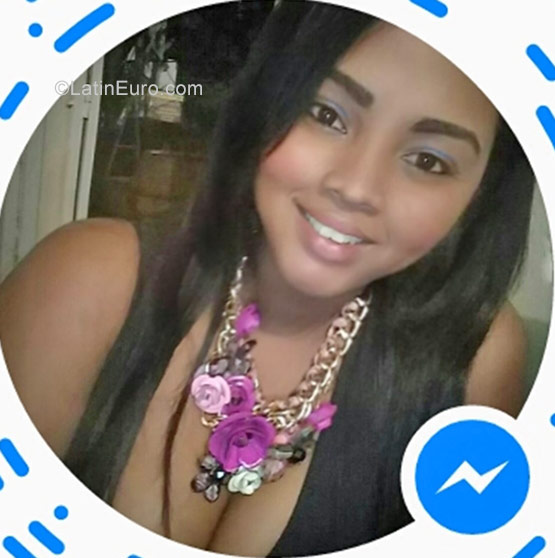 Date this stunning Dominican Republic girl Zahira from Puerto Plata DO32289