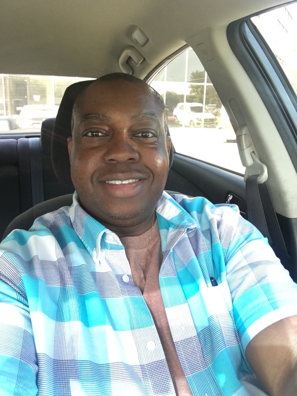Date this foxy United States man Derrick from Dallas US19274