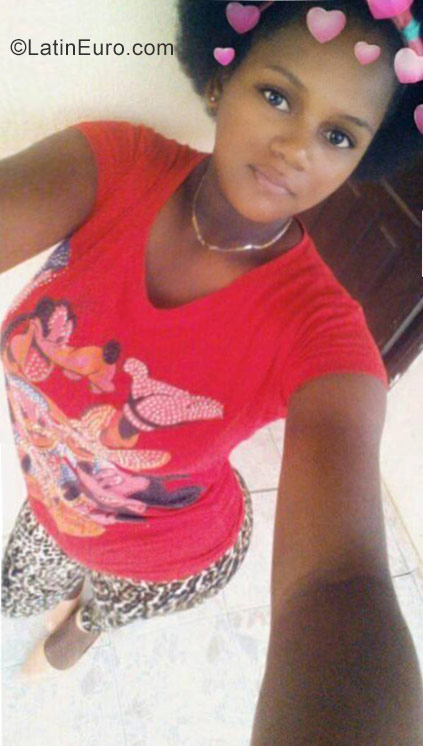Date this foxy Dominican Republic girl Yocasta01 from San Pedro De Macoris DO32296