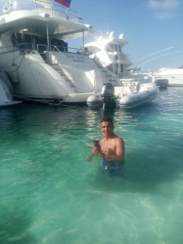 Date this charming Venezuela man Gabriel from Caracas VE1596