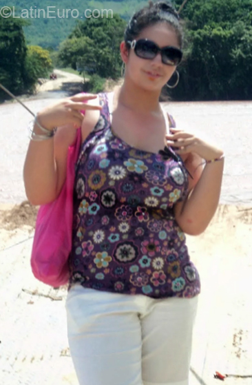 Date this passionate Peru girl Anghela from Chiclayo PE1285