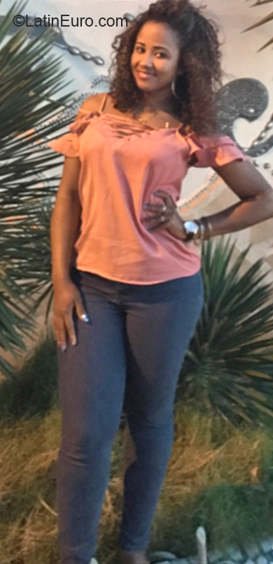 Date this delightful Dominican Republic girl Anyerlis from Santiago DO34269