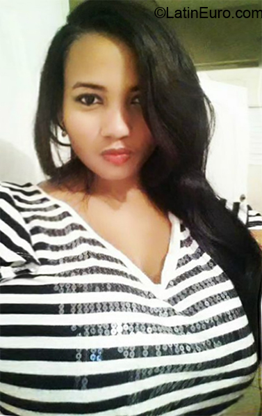 Date this funny Dominican Republic girl Madelyn from Puerto Plata DO32673