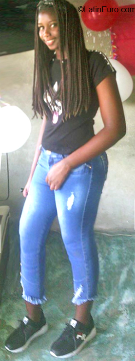 Date this gorgeous Colombia girl Miyarley from Puerto Tejada CO24013