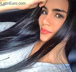 attractive Colombia girl Valen from Cali CO25965