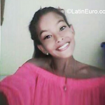 Date this lovely Venezuela girl Karlen from Ciudad Boliva VE1797