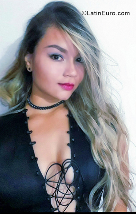 Date this exotic Colombia girl Alejandra from Villavicencio CO24078