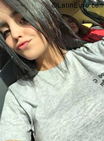 Date this cute Venezuela girl Karla from Caracas VE1758