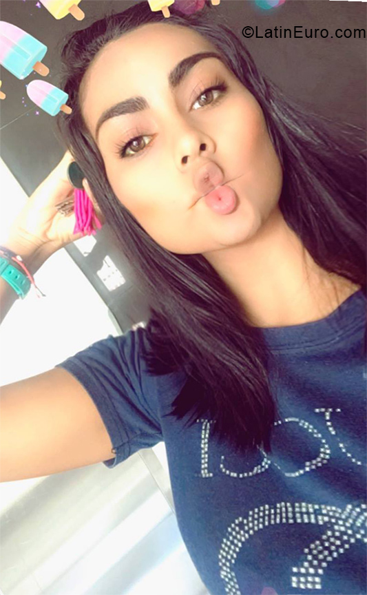 Date this stunning Venezuela girl Magilet from Puerto Ordaz VE1791