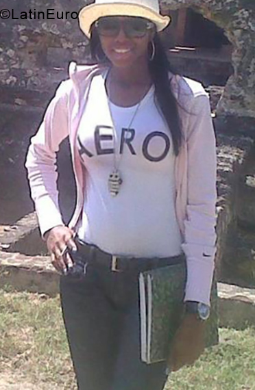 Date this young Dominican Republic girl Maria from Santo Domingo DO33232