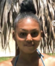 Date this pretty Dominican Republic girl Yulie from Santo Domingo DO32913