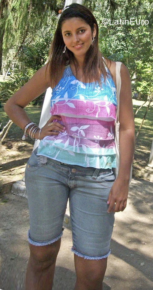 Date this funny Brazil girl Lucia from Rio de Janeiro BR10618