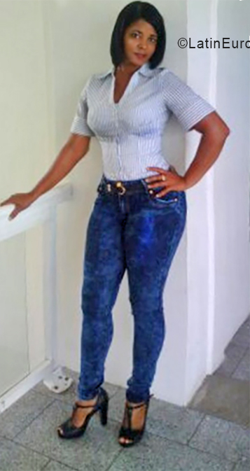 Date this beautiful Dominican Republic girl Josefina from Higuey DO33004