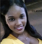 tall Dominican Republic girl Yokarie from Santo Domingo DO33023