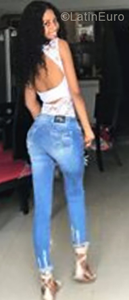 Date this funny Colombia girl Marian from Buenaventura CO24215