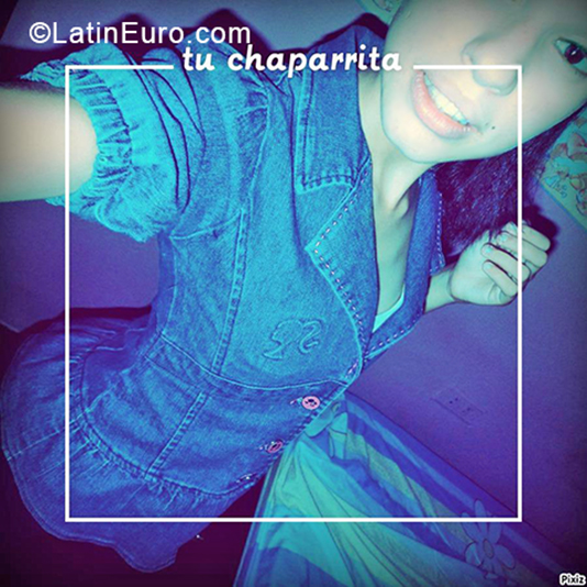 Date this tall Venezuela girl Paola from Ciudad guayana VE1822
