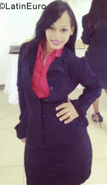 Date this stunning Dominican Republic girl Leslan from Santo Domingo Este DO33113