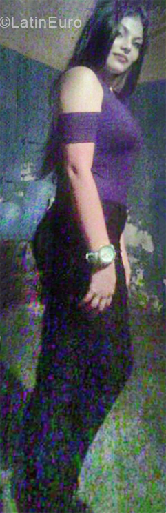 Date this hard body Venezuela girl Ana from Acarigua VE1863