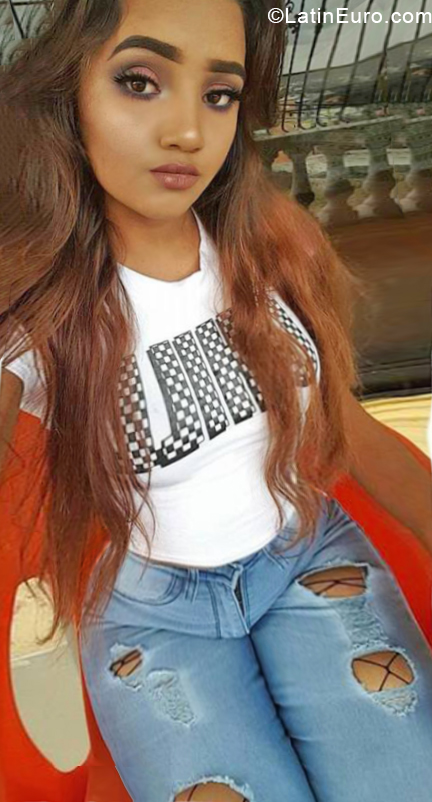 Date this hard body Dominican Republic girl Bianny from San Cristobal DO33125