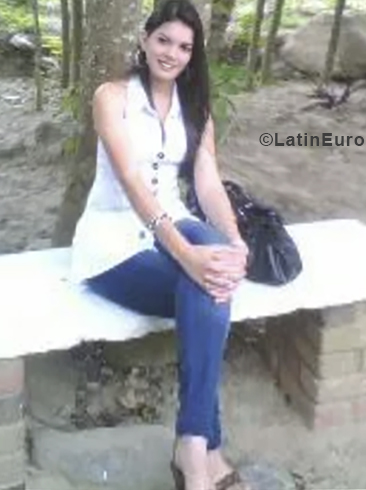 Date this fun Venezuela girl Louisa from Barinas VE1872
