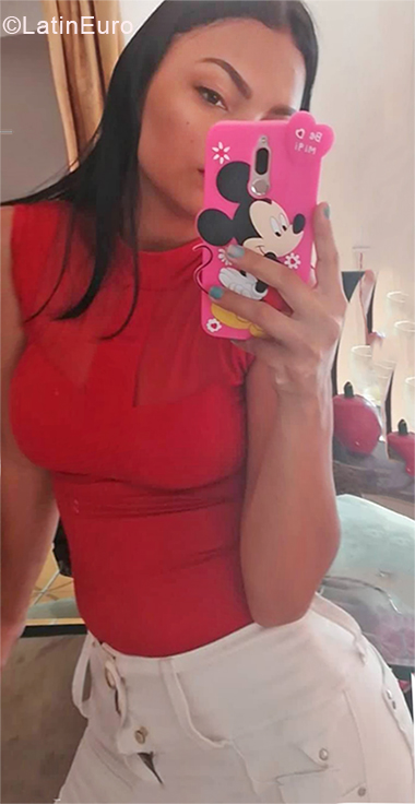 Date this stunning Colombia girl Xidey from Bucaramanga CO24356