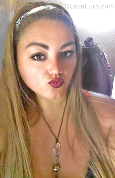 Date this charming Mexico girl Ivone from Tijuana MX1606