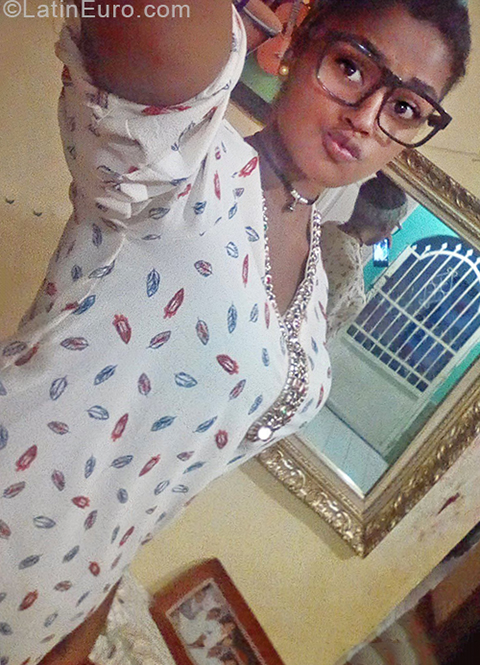 Date this delightful Venezuela girl Gabriela from Caracas VE1910