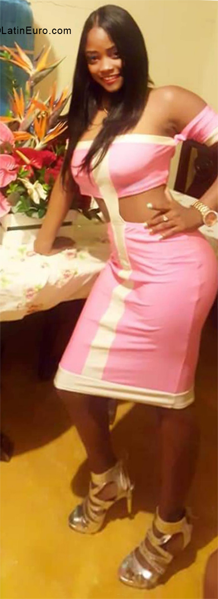 Date this charming Dominican Republic girl Yesmilyin from Puerto Plata DO33211