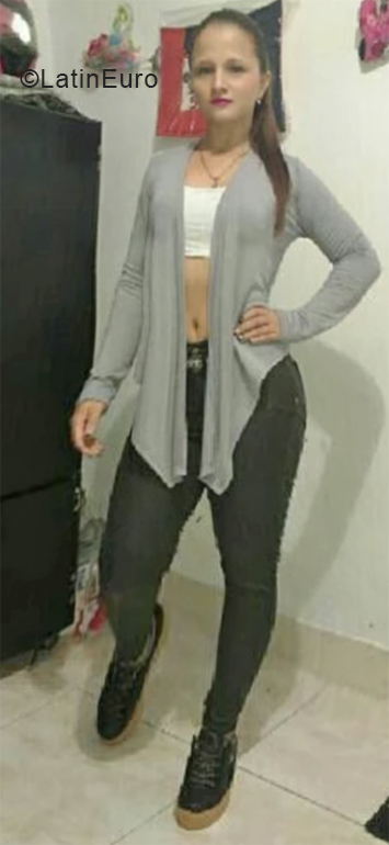 Date this foxy Colombia girl Leidy from Manizales CO24426