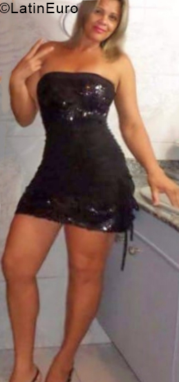 Date this delightful Brazil girl Nelly from Sao Paulo BR10676
