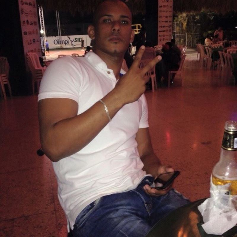 Date this sultry Dominican Republic man Emilio from Santo Domingo Este DO33326