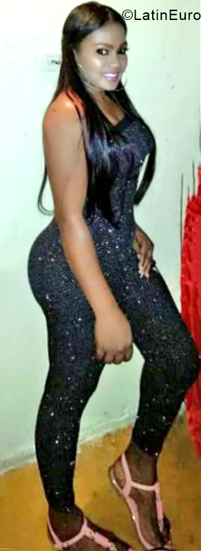 Date this nice looking Dominican Republic girl Johanna from La Romana DO33372