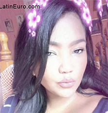 Date this funny Dominican Republic girl Laura from Santo Domingo DO33408