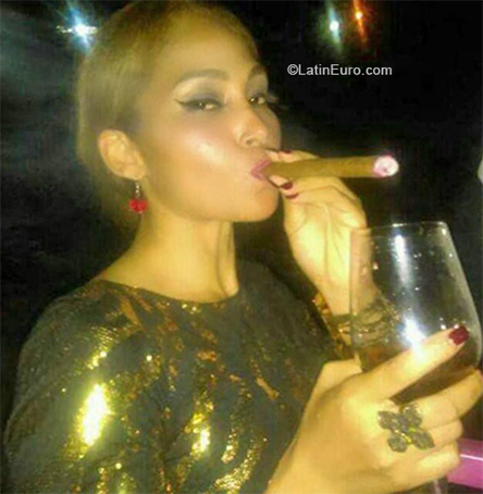 Date this attractive Dominican Republic girl Mara from Bonao DO33410