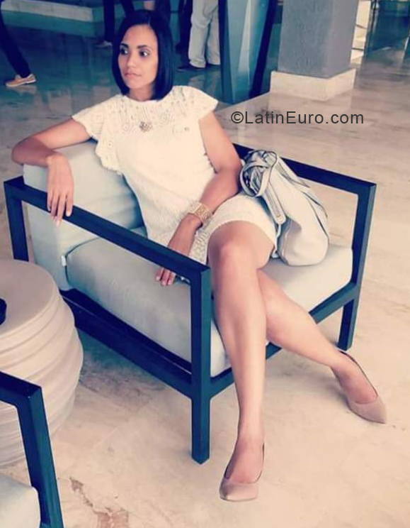 Date this athletic Dominican Republic girl Idami from Santo Domingo DO33420