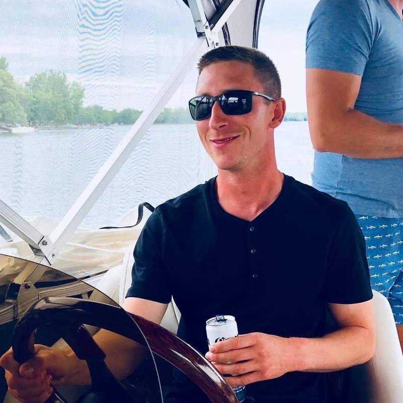 Date this sultry Canada man Phil from Montreal CA791