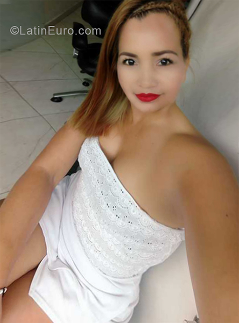 Date this sensual Colombia girl ANRIMSE from Neiva CO24633