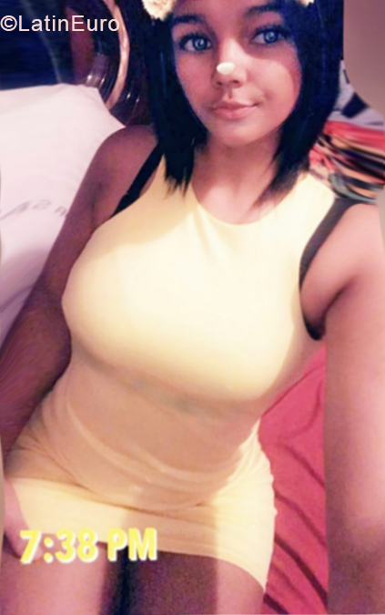 Date this beautiful Dominican Republic girl Maria from Santo Domingo DO33550