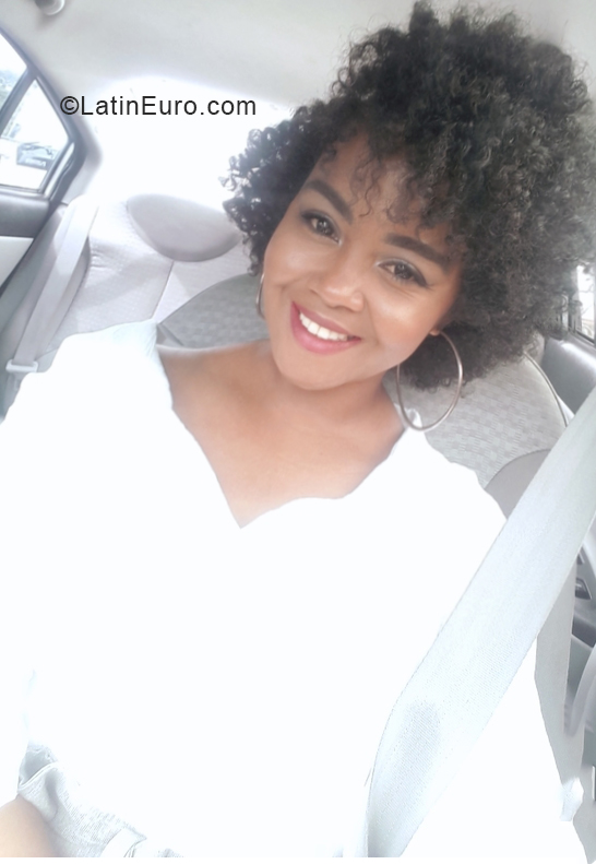 Date this charming Colombia girl Mar from Cali CO27348