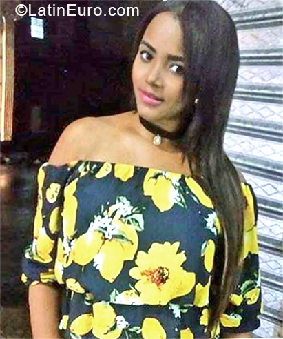 Date this fun Dominican Republic girl Karo from Nagua DO33607