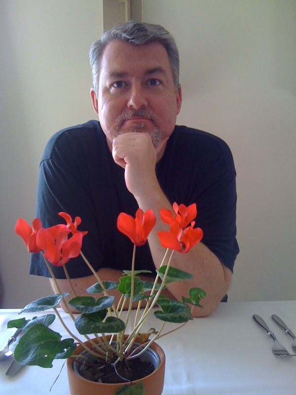 Date this cute Spain man Frank from Madrid ES447