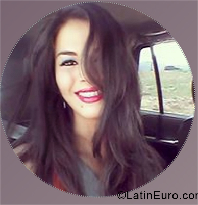 Date this beautiful Venezuela girl Alexa from Valencia VE2354