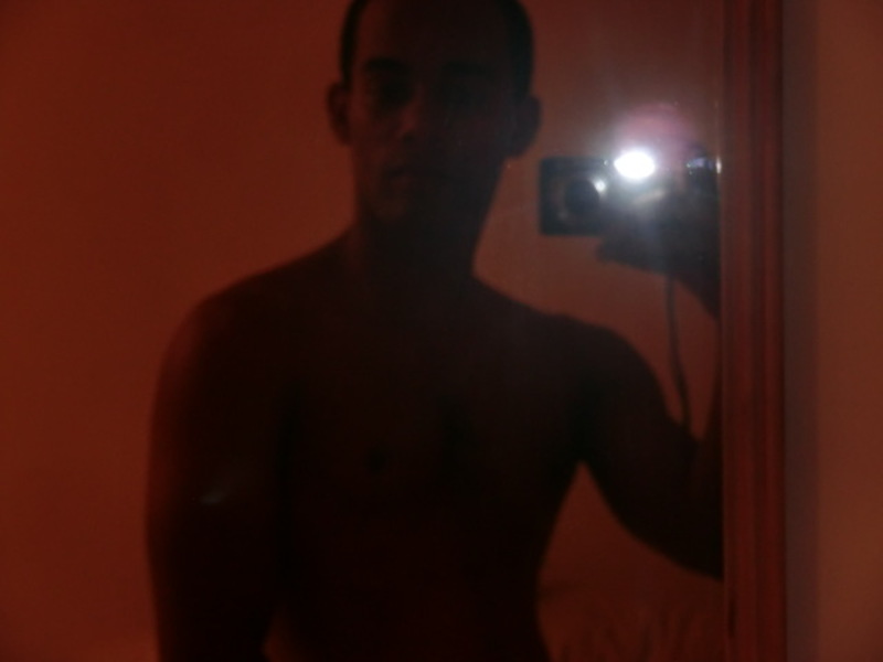 Date this nice looking Dominican Republic man Yovanny de la c from Santo Domingo DO33803